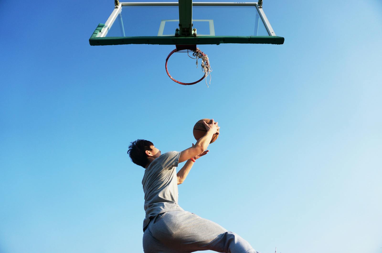 彩之彩票 — 大乐透赛场扣篮瞬间
